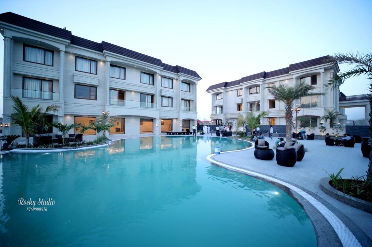 The Imperial Prime Clarks Inn Suites, Bhīlwāra מראה חיצוני תמונה
