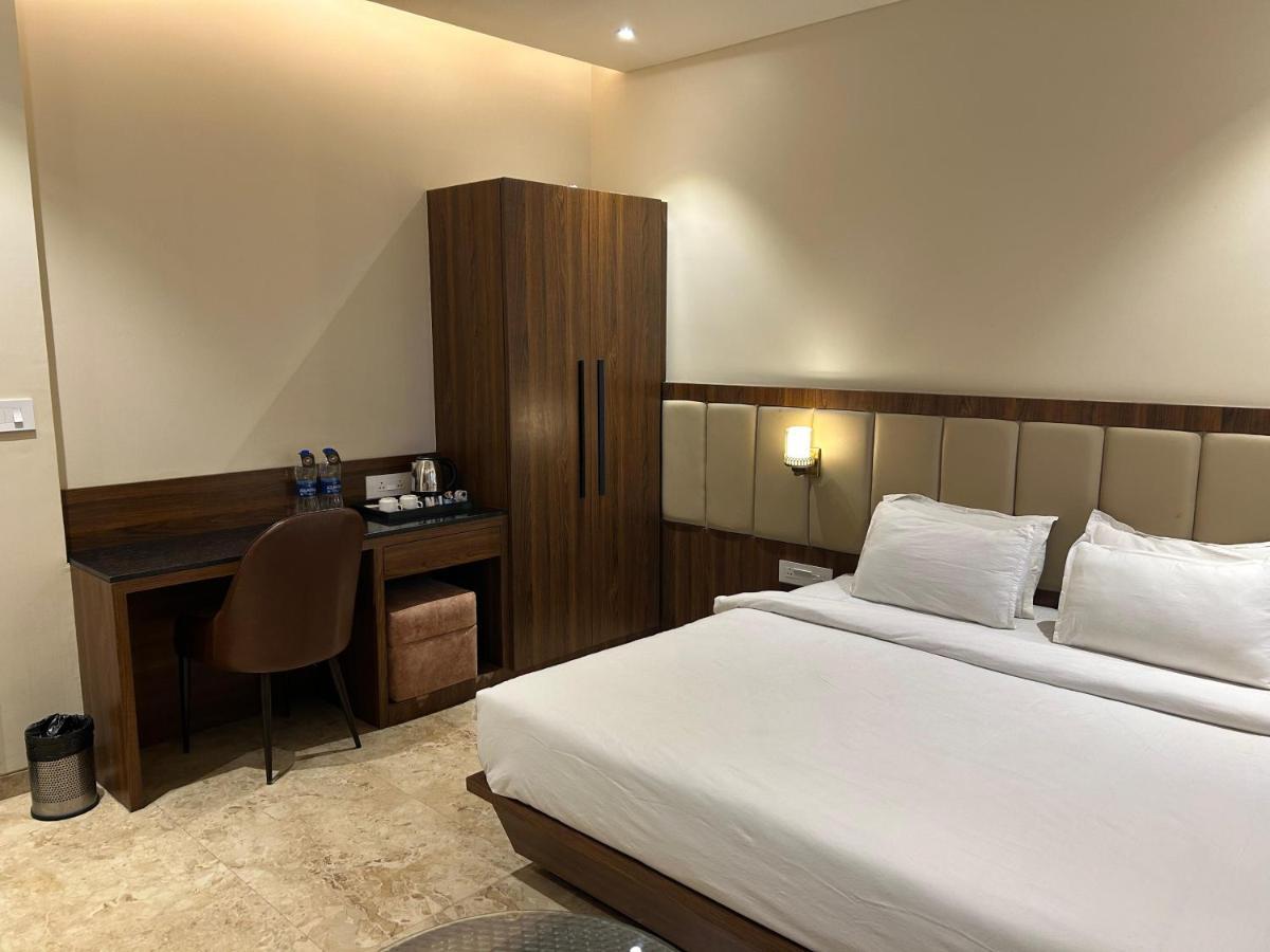 The Imperial Prime Clarks Inn Suites, Bhīlwāra מראה חיצוני תמונה